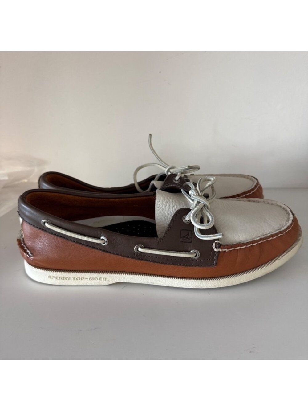 Sperry Top-Sider Mens 13M Leather Boat Shoes White & Brown Slip-On Deck Shoes